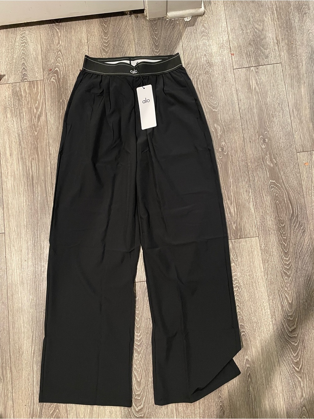 Alo Women’s Black Wide-Leg Pants – Size S, NWT